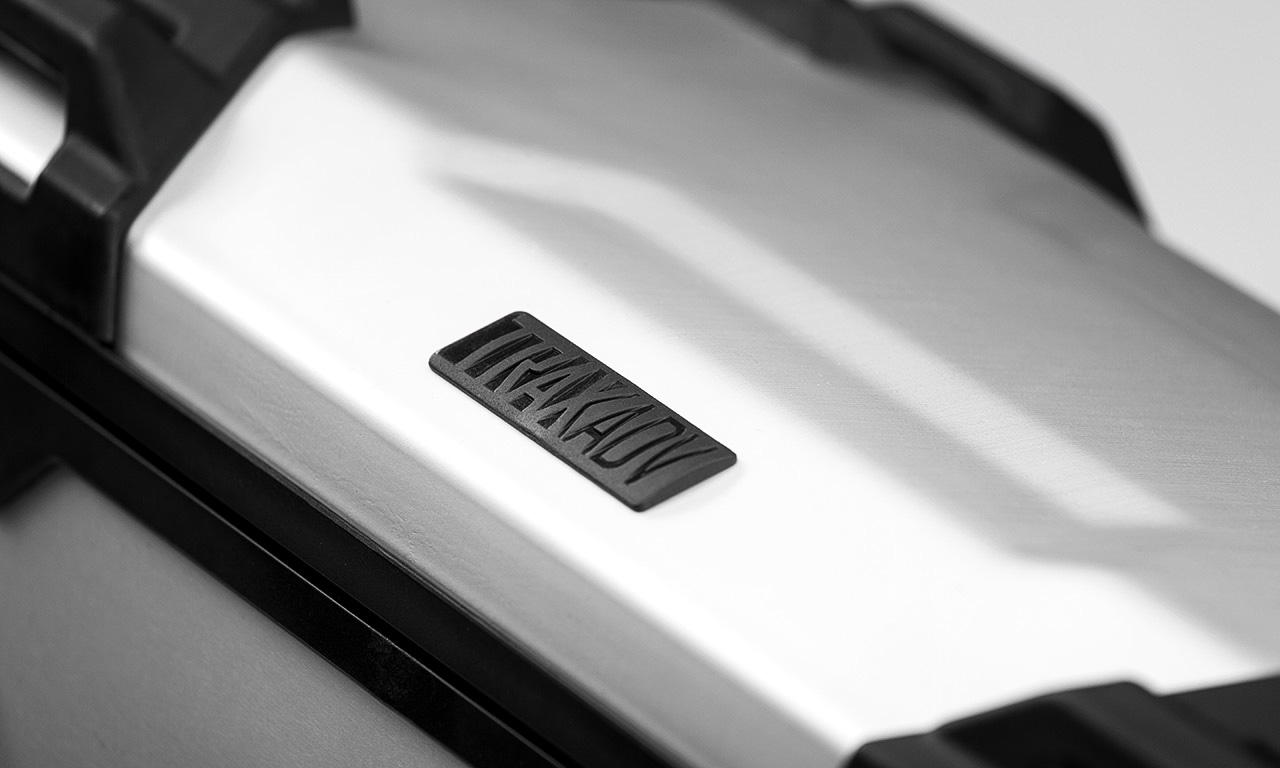 Hliníkový kufr TraX ADV 37 l.pravý  ALK.00.733.11000R/B