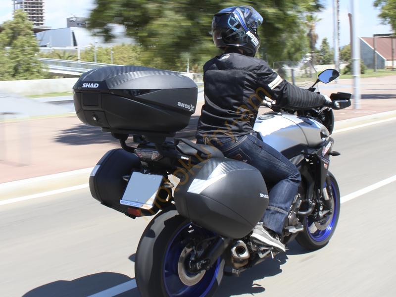 SHAD SH58X bílá Motokufr s plotnou 58L