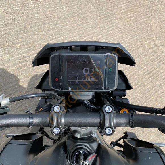 Yamaha MT-09 2021-2023 štítek 22160P