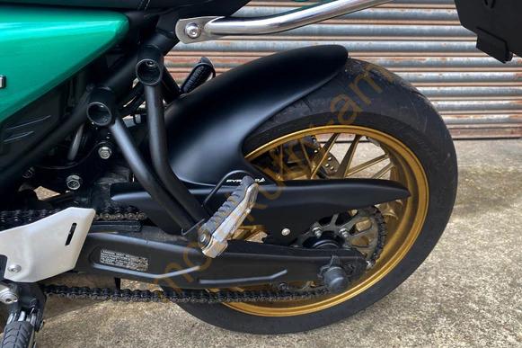 Kawasaki Z650RS 2021-  blatníček 073930D