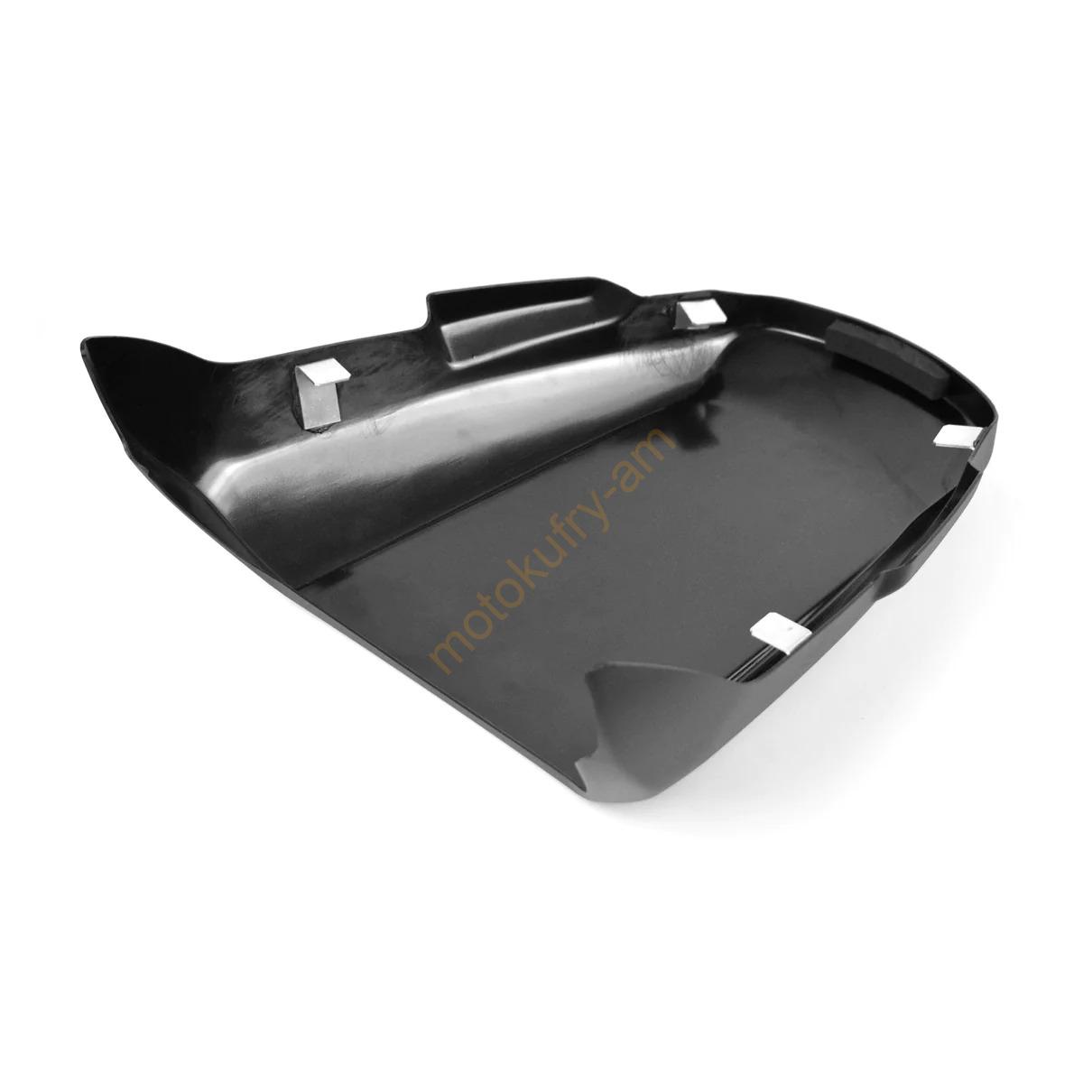 Moto Guzzi V100 Mandello / S 22- kryt motoru 38406S