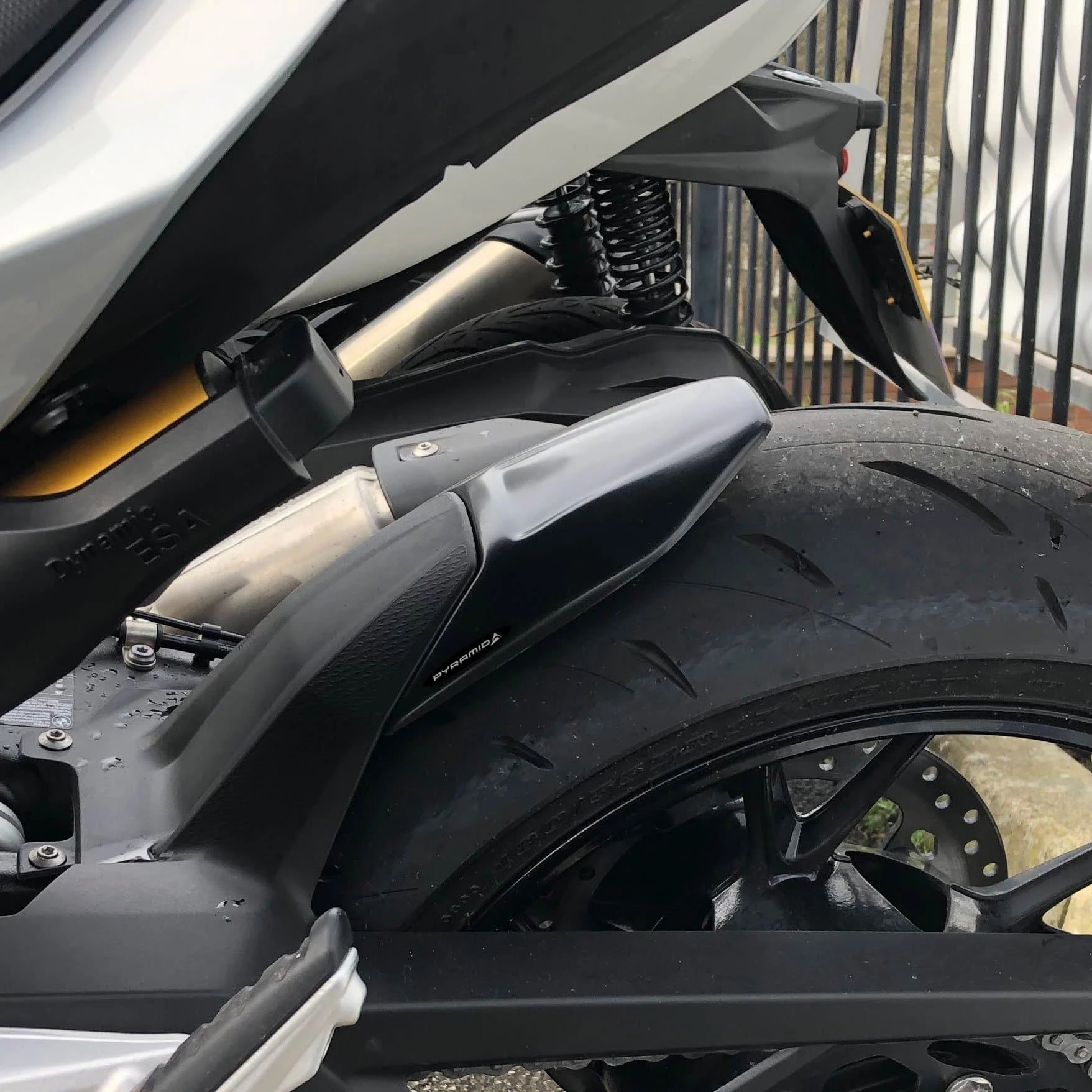 BMW F 900 XR prodloužení zadního blatníku 074900