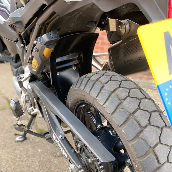 BMW F850GS/Adv. 18- kryt zadního tlumiče 814850M