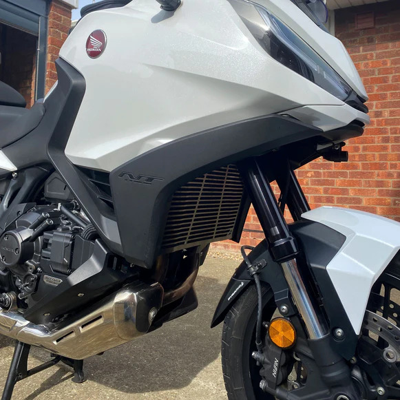 Honda NT 1100 22-25 mřížka chladiče 521999M