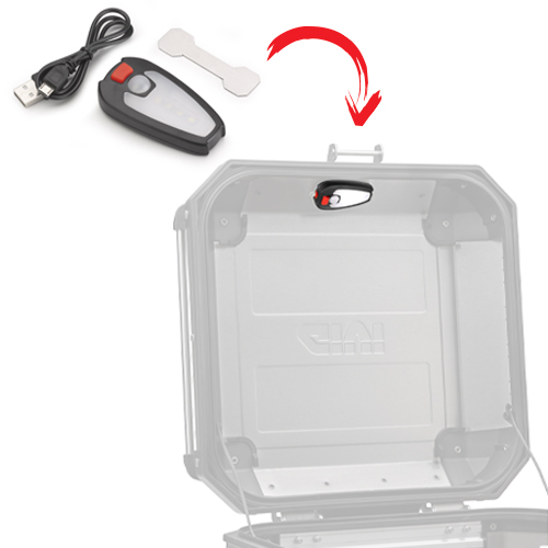 Givi E198B dobíjecí přídavné světlo do víka kufru