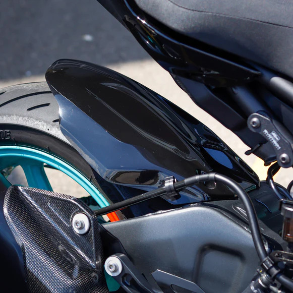 Yamaha MT-10/SP 16- blatníček 072450B