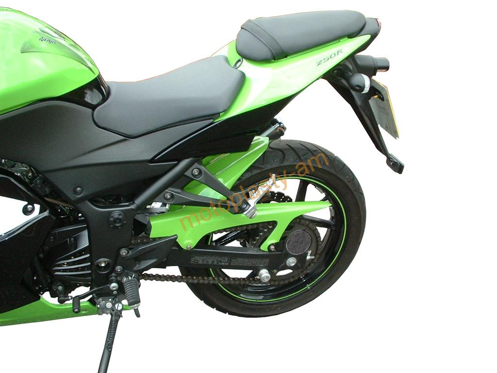 Kawasaki Ninja 250 R 08-13 blatníček  07301D