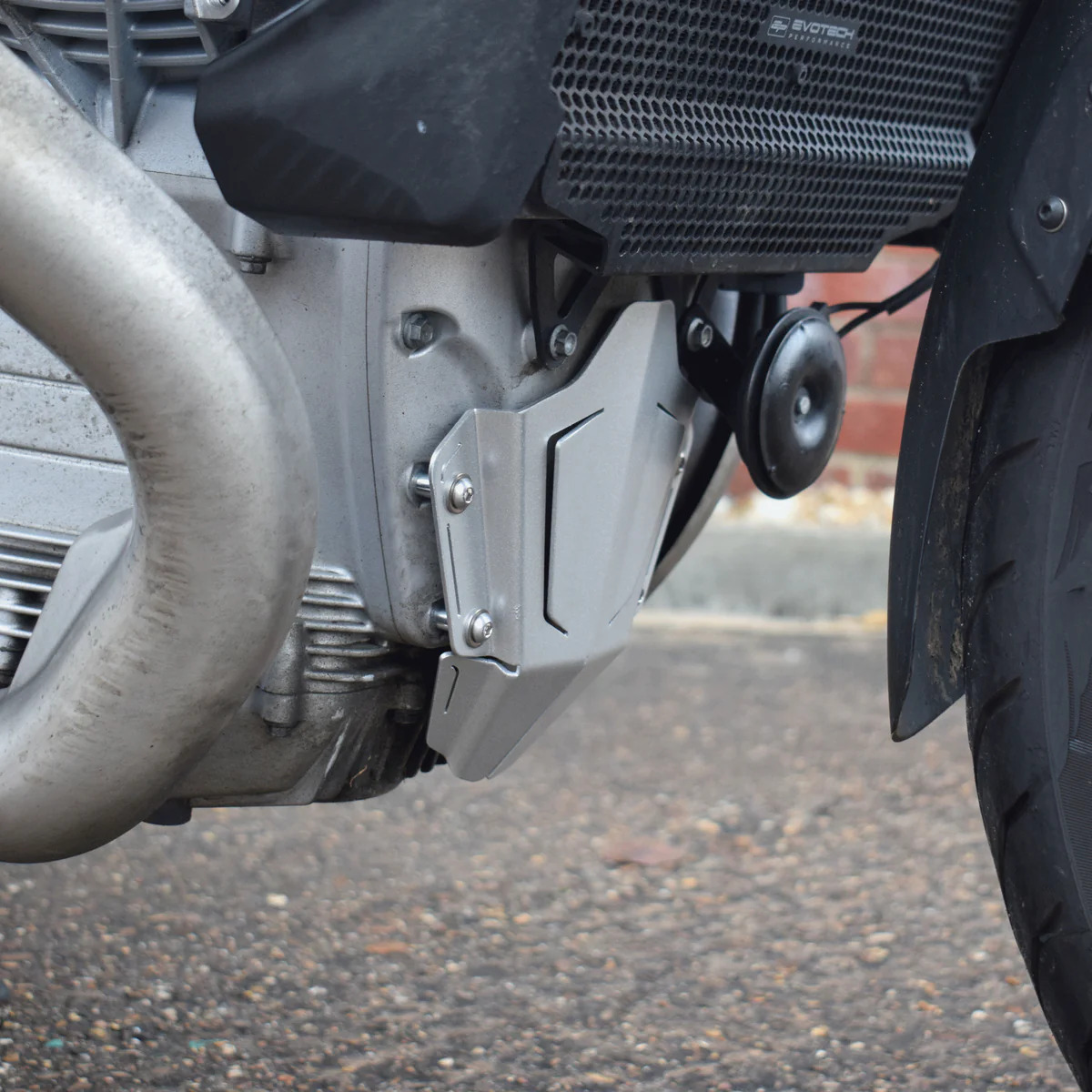 Moto Guzzi V100 Mandello / S 22- kryt motoru 38406S