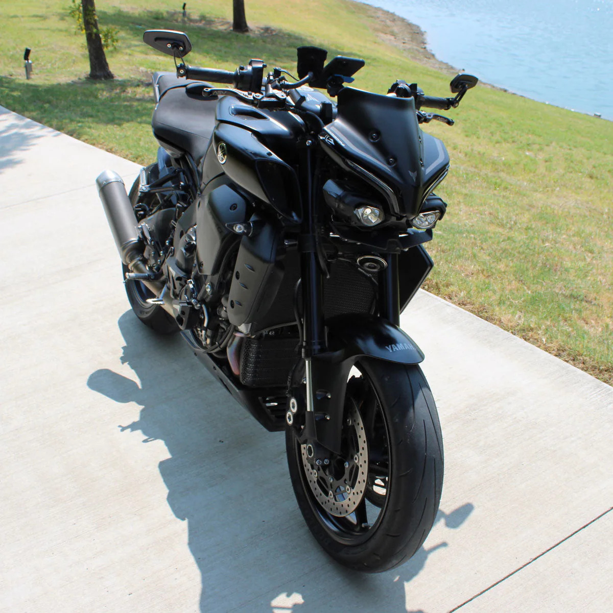 Yamaha MT-10 22- přední šít 22215F