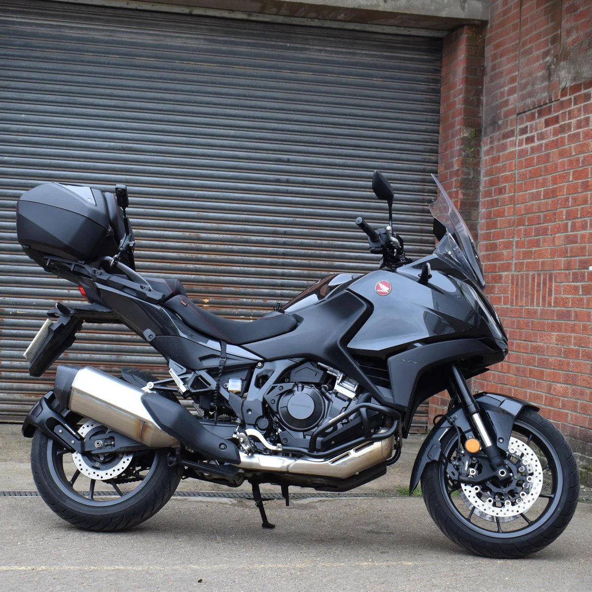 Honda NT 1100 22-25 blatníček pod SPZ 085190M