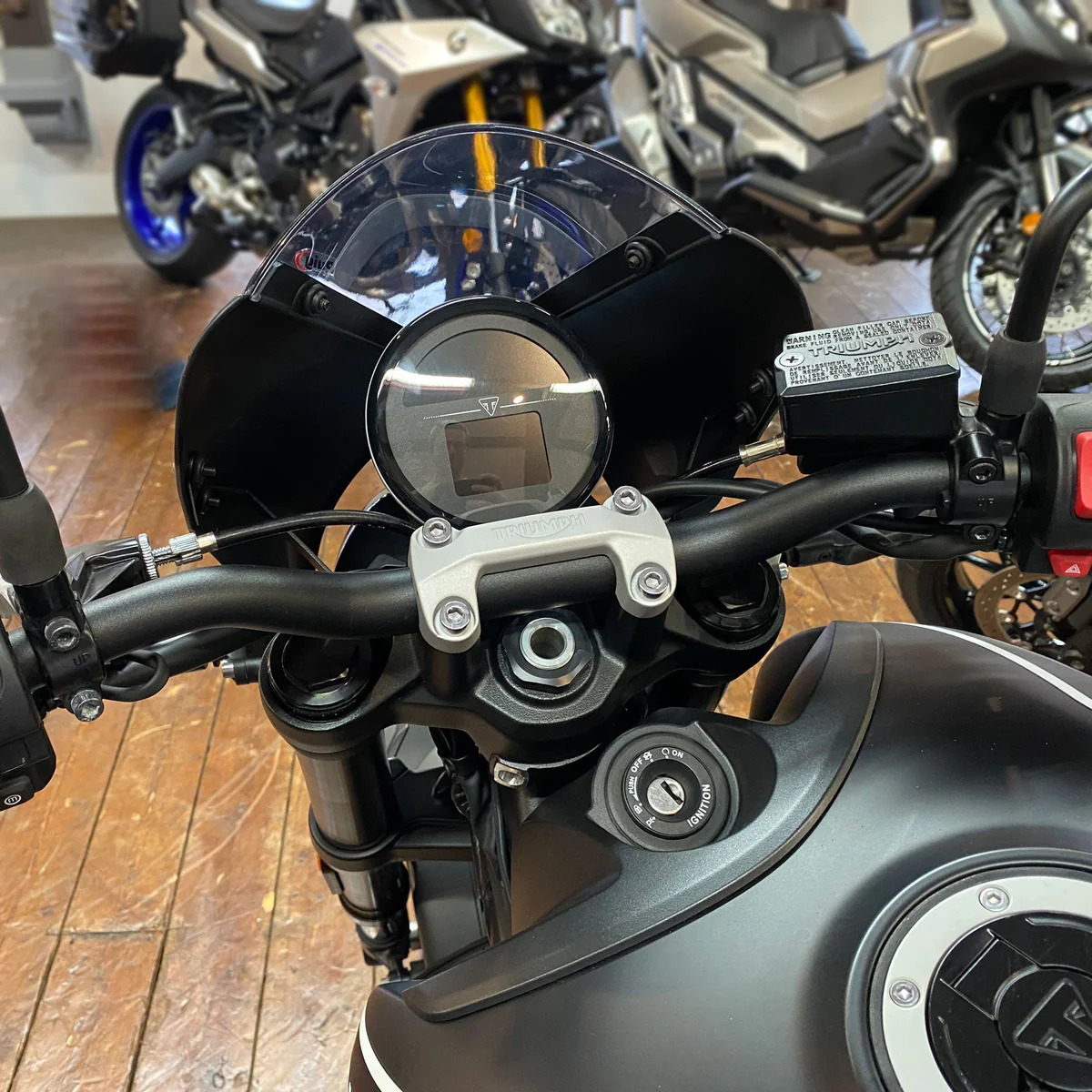 Triumph Trident 660 21- plexi 26660J