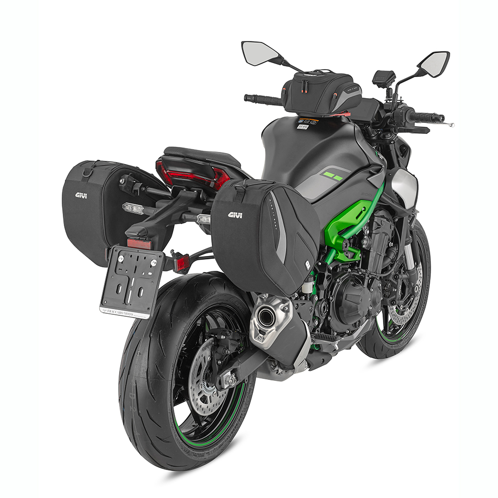 Givi EASY12L boční moto brašna 18L. levý