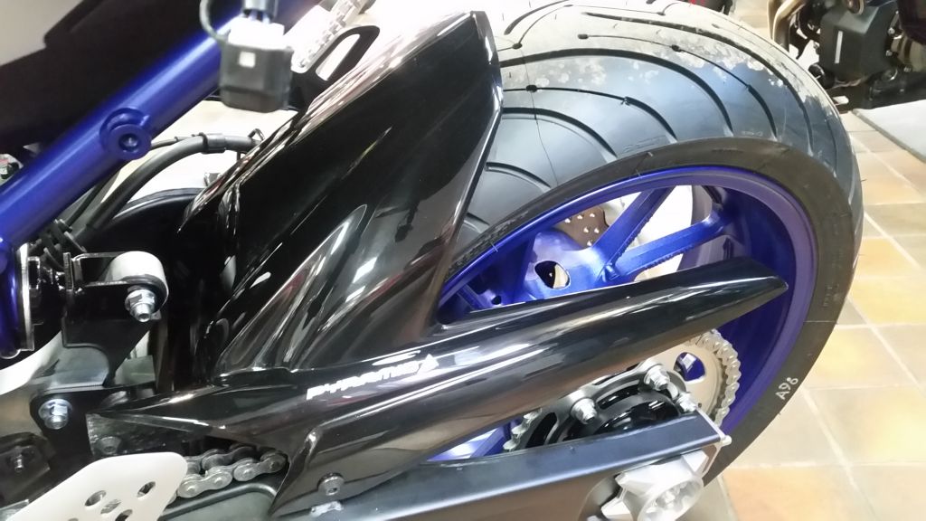 Yamaha MT-07 Tracer/Tracer 700 15- /7/GT 21 blatníček zadní 072442B