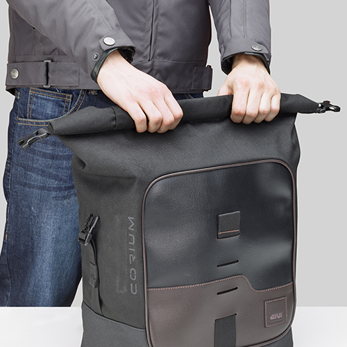 Givi CRM102 boční moto brašna 1x16L.