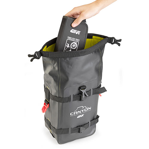 Givi GRT722 CANYON taška na pad.rámy 8L.