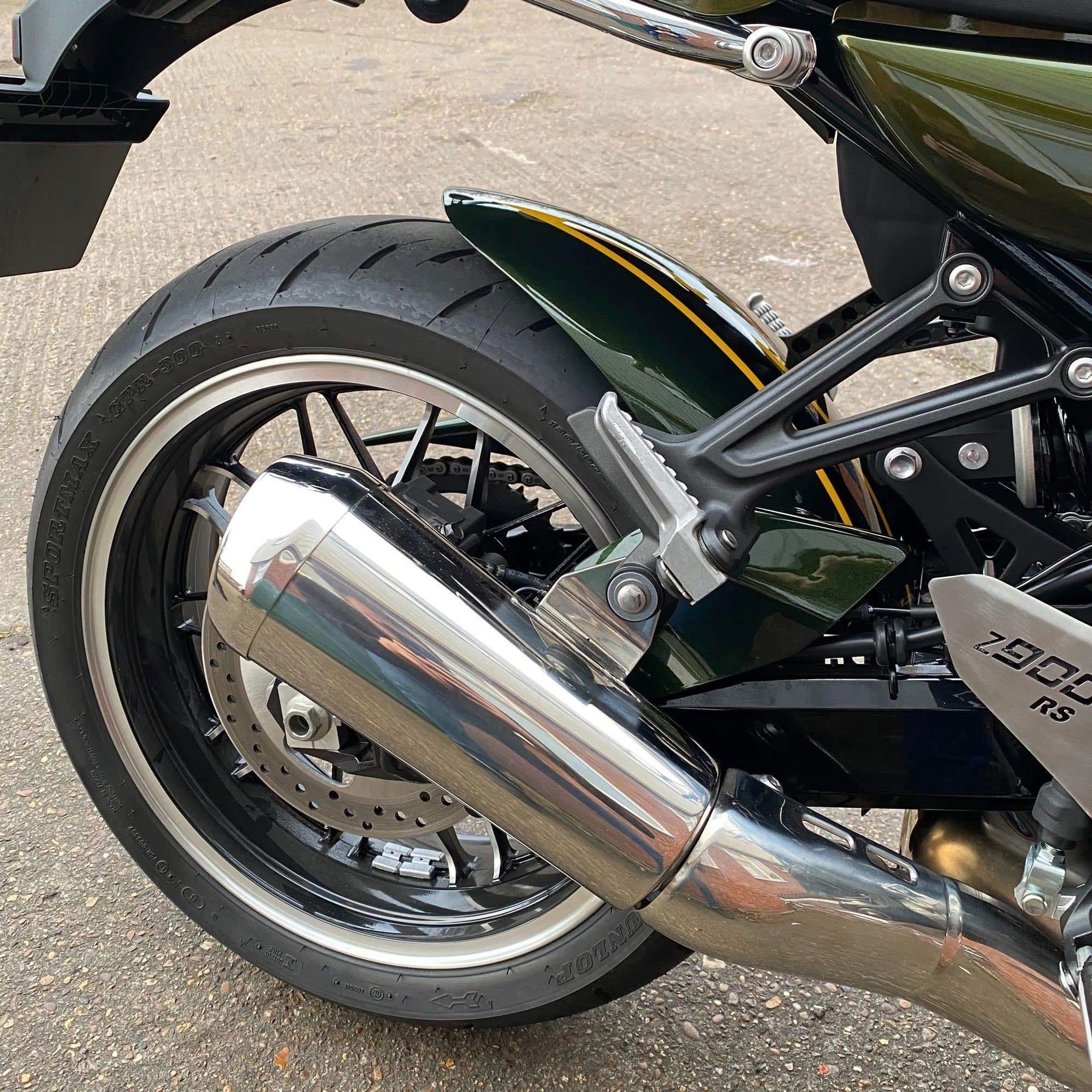 Kawasaki Z900RS 19-23 zadní blatníček 073880Z