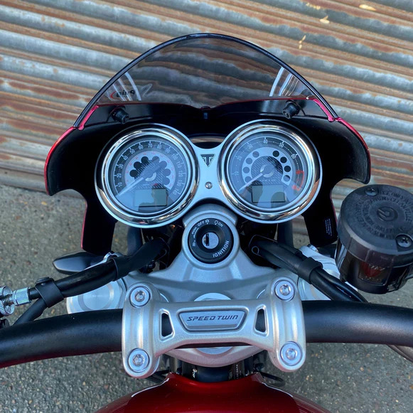 Triumph Speed Twin 19-24 přední štít/plexi 26000D