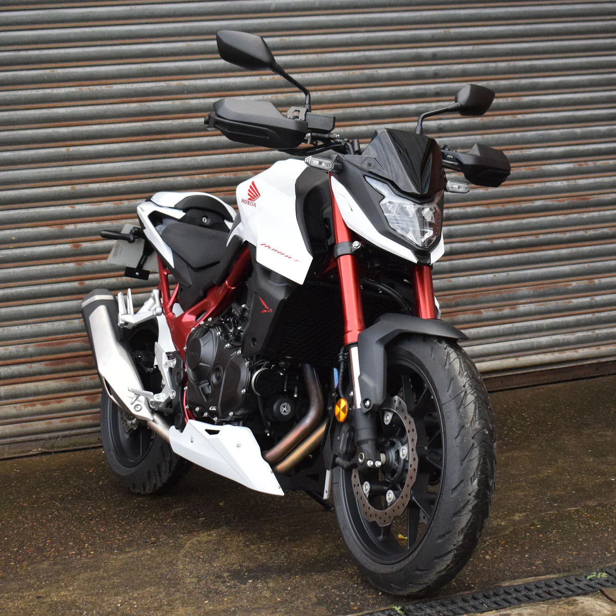 Honda CB 750 Hornet 23-24 štít 21995E