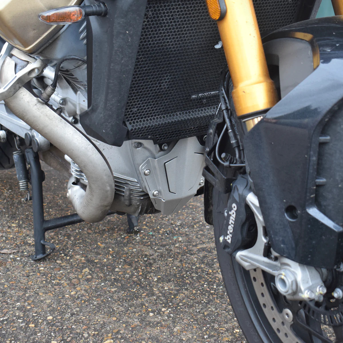 Moto Guzzi V100 Mandello / S 22- kryt motoru 38406S