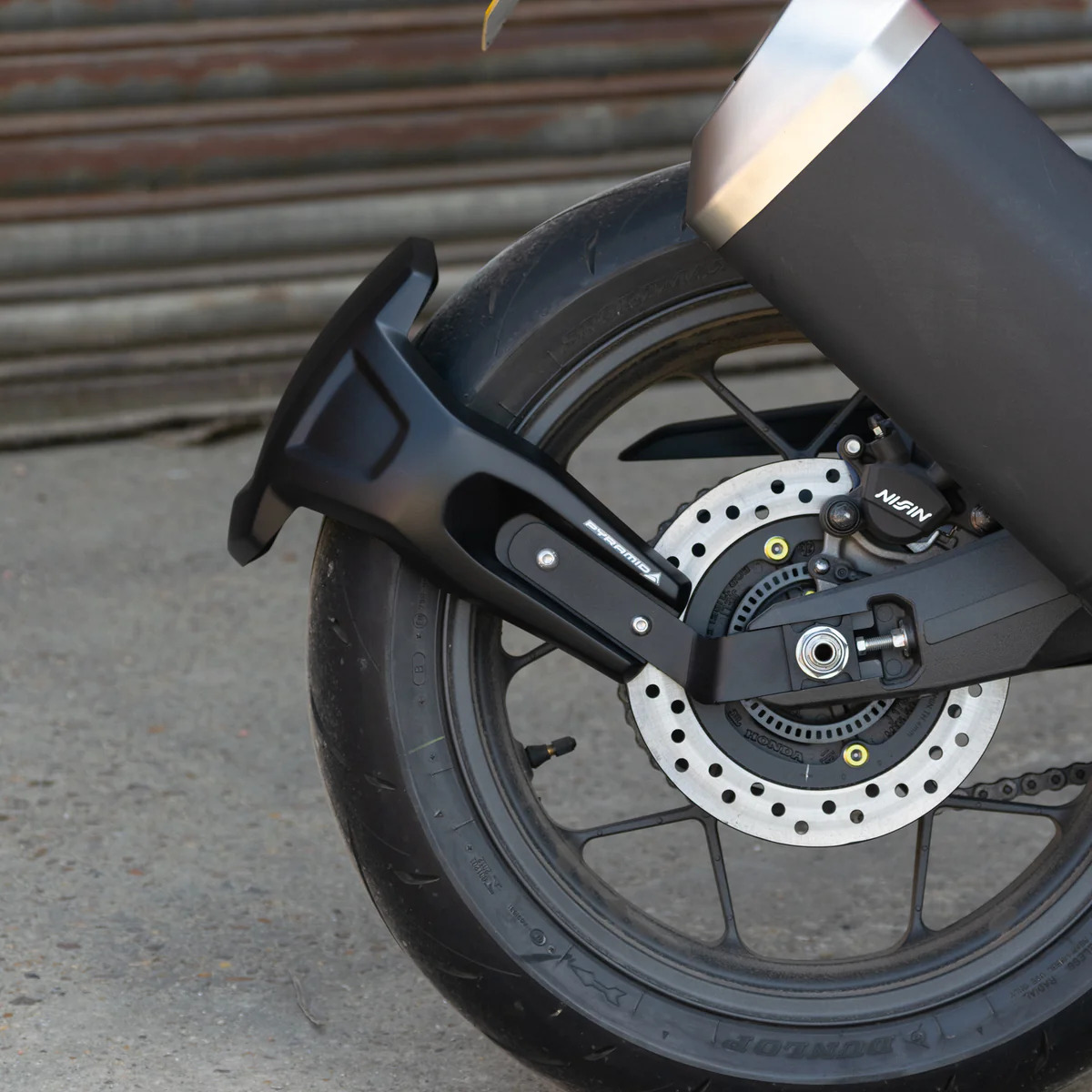 Honda CB 1000 Hornet 25- blatníček posd SPZ 085195B