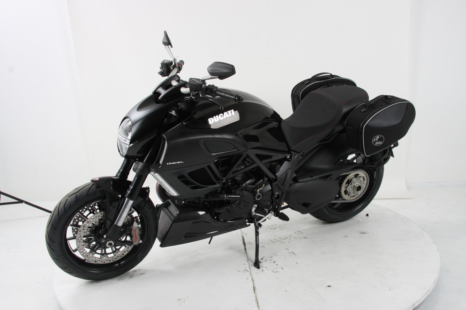 Ducati Diavel -18 boční nosič C-Bow 6307503