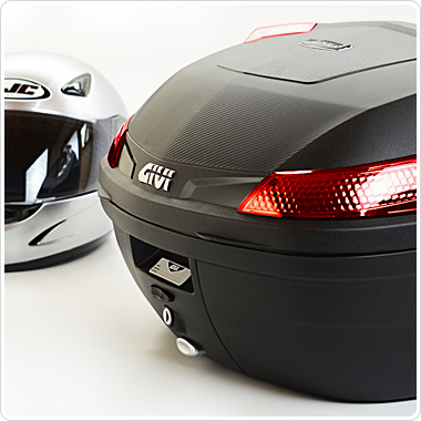 Givi B47NML Blade Motokufr s plotnou 47L