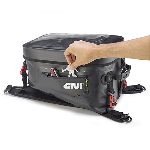 Givi GRT715 tankvak-popruh 20L.