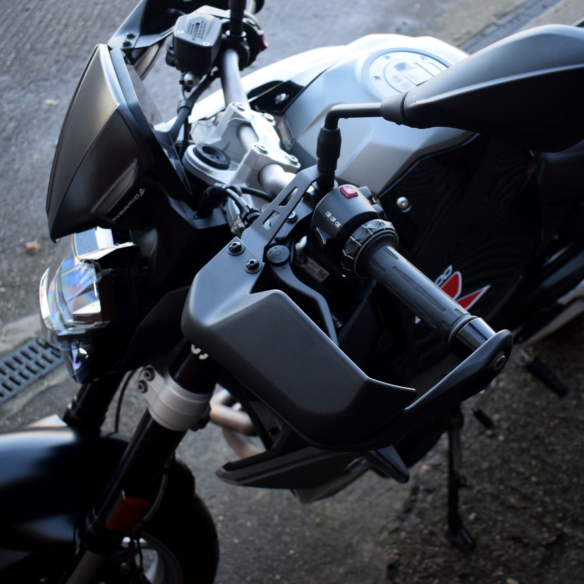 BMW F900R 20- chrániče rukou 30401M