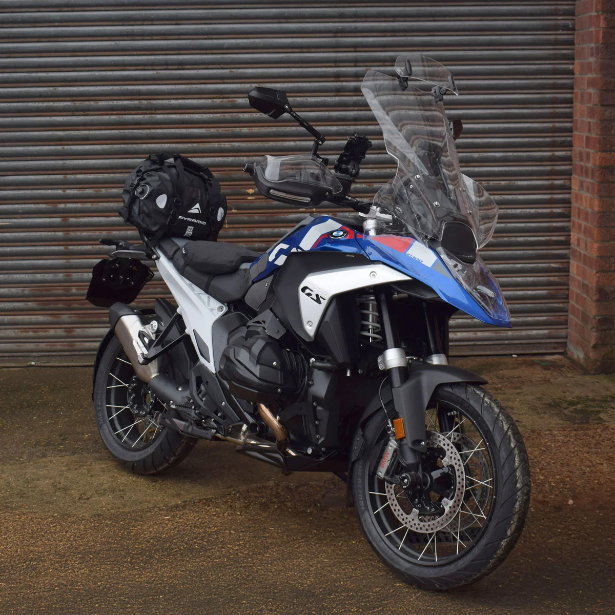 Pyramid LUG002B zadní brašna 20L.