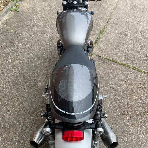 Triumph Speed Twin 1200 2019- kryt sedla 16120G