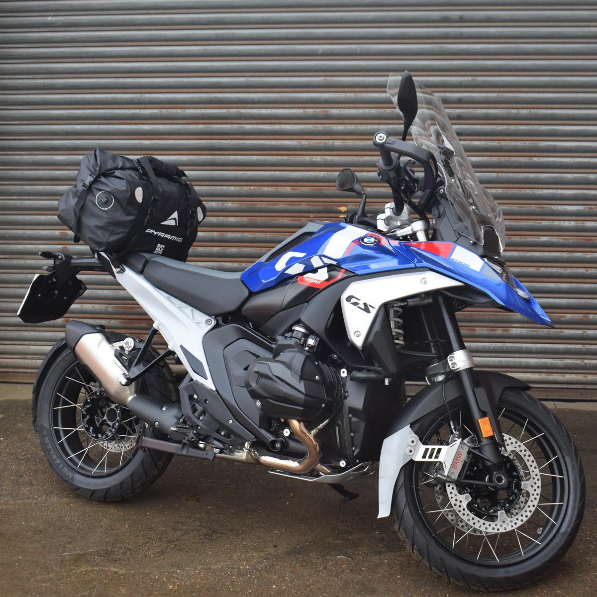 Pyramid LUG001B zadní brašna 40L.