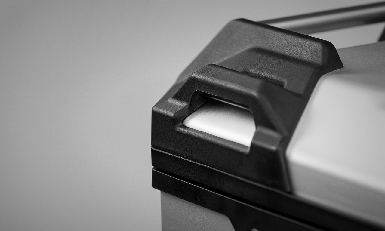 Hliníkový kufr TraX ADV 45 l.pravý ALK.00.733.10000R/B