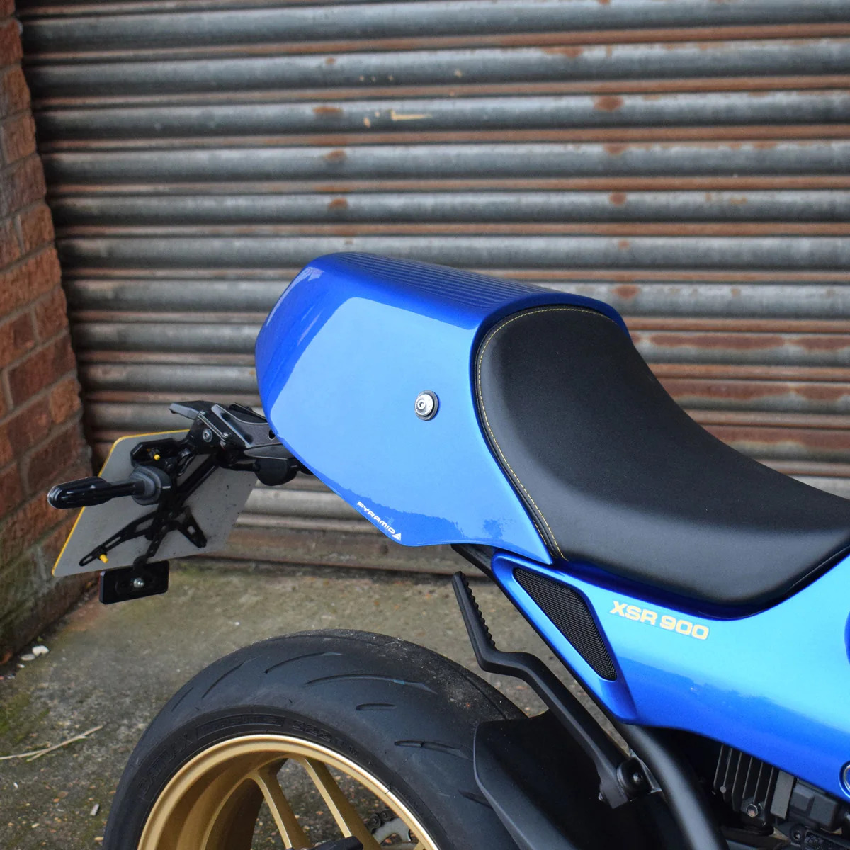 Yamaha XSR 900 22-24 kryt sedla 12425DZ