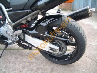 Blatníček Yamaha FZS1000 01-05 černý 07219B