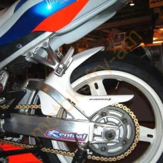 Suzuki GSXR750 00-03/1000 00-02 blatníček 07015C